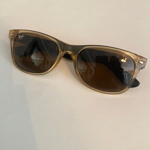 Ray-Ban New Wayfarer Sunglasses